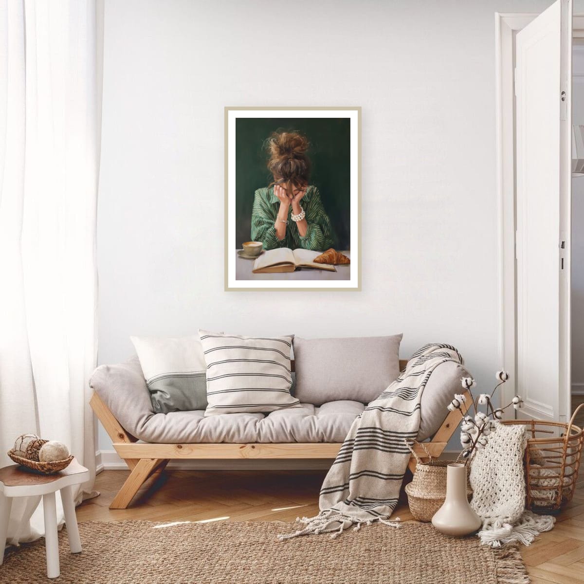 Stylish emerald green minimalist female silhouette art